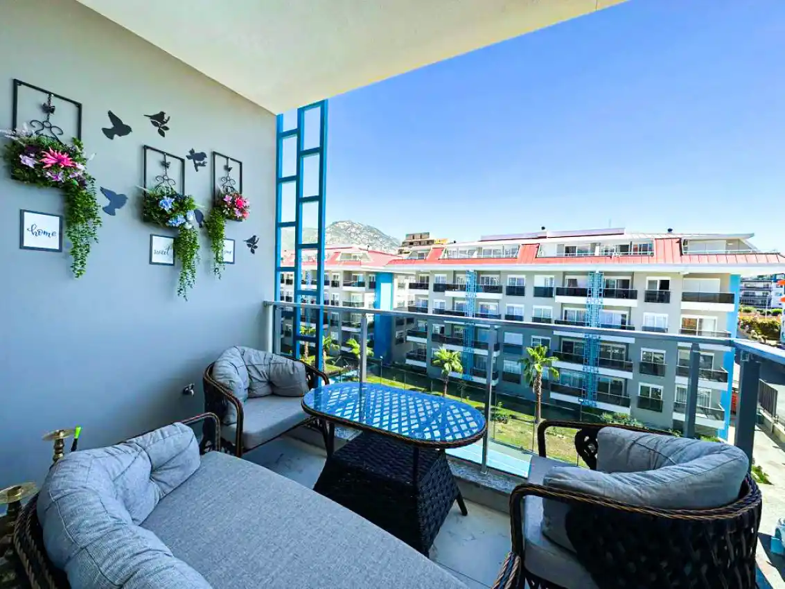 housebind Квартира 1+1 с мебелью в большом комплексе в Кестель